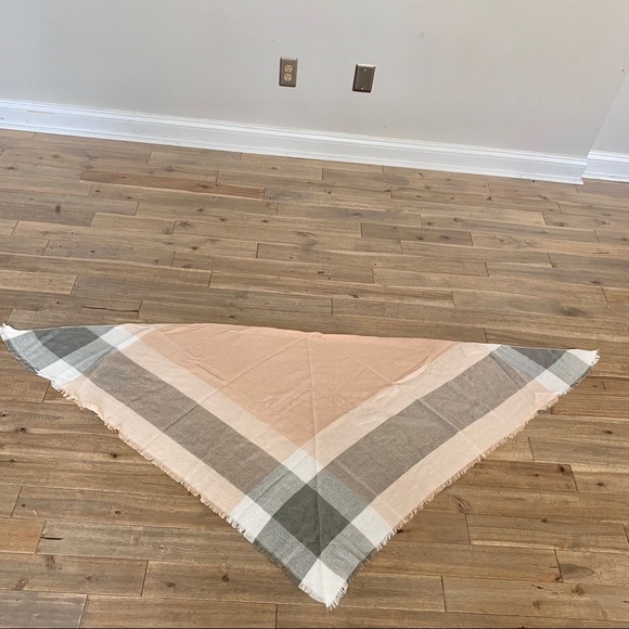 Peach & Grey Cashmere Triangular Scarf - Picture 4 of 6